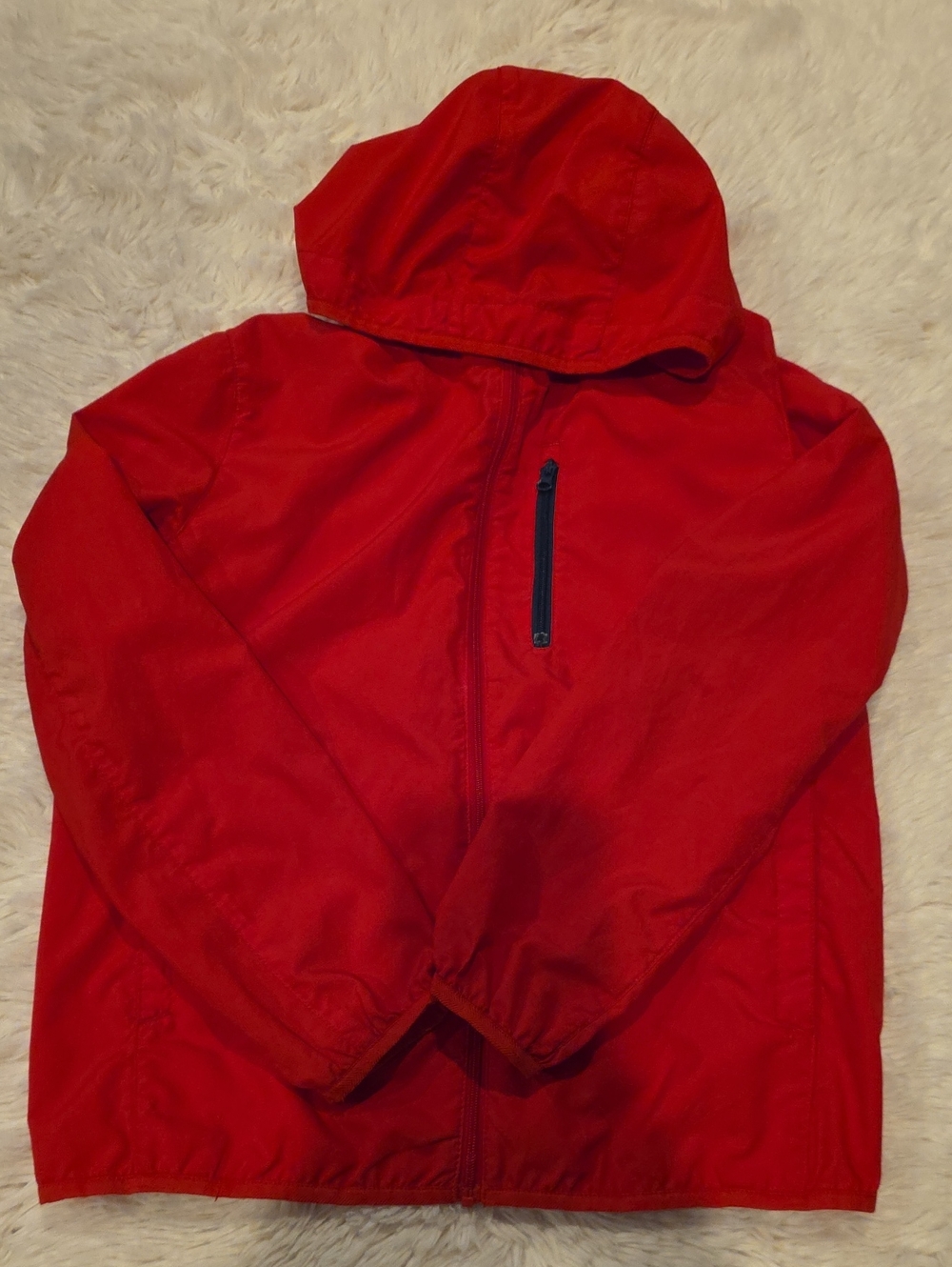 A2 Uniqlo Kids Red Hooded Packable Windbreaker Jacket